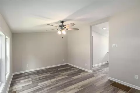 314 Pine Cir, Bowdon, GA 30108 photo 4
