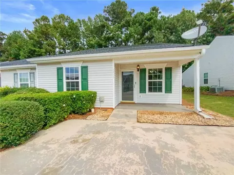 1713 Summerwoods Ln, Griffin, GA 30224