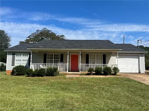 143 Bush St, Barnesville, GA 30204