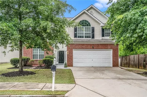 25 Saint Charles Pl, Sharpsburg, GA 30277