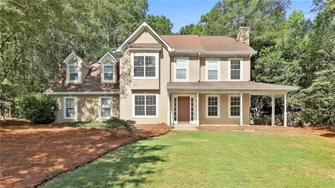 40 Spring Forest Ct, Sharpsburg, GA 30277