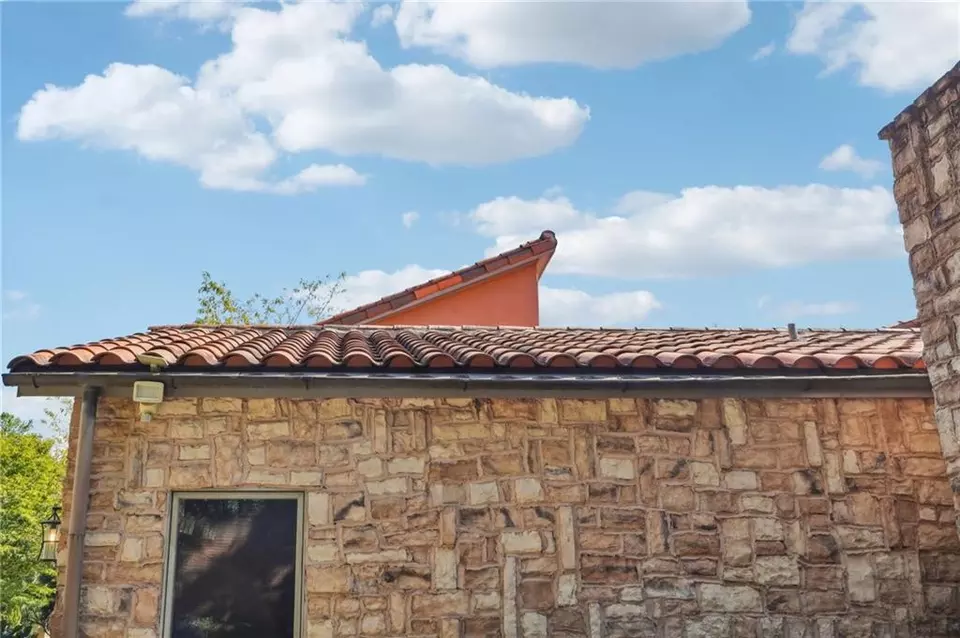  1264 Park Vista Dr NE, Atlanta, GA 30319 photo 4