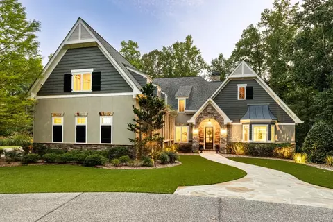 113 Russell Rd, Roswell, GA 30075