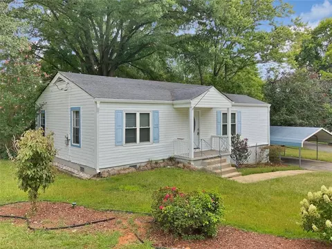 1801 Crestridge Dr SE, Marietta, GA 30067