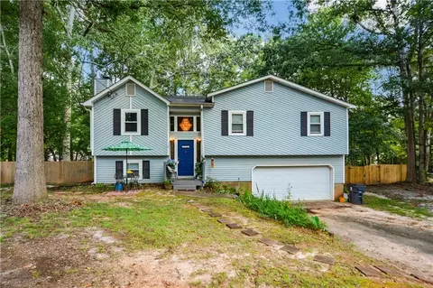 3584 Marshall Ct, Douglasville, GA 30135
