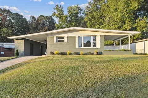 374 Oak Dr SE, Atlanta, GA 30354