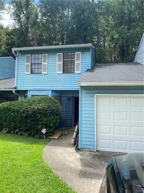 305 Pine Tree Trl #2B, College Park, GA 30349