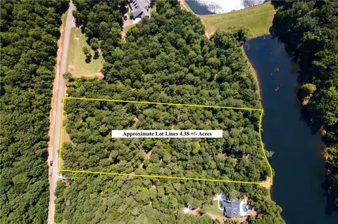 520 Alcovy Lakes Dr, Monroe, GA 30655