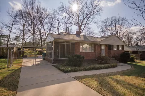1160 Oakview Dr SE, Smyrna, GA 30080