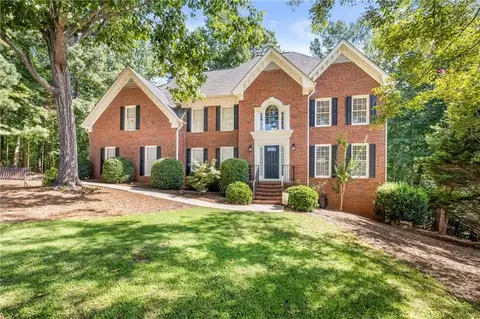 3505 Lester Ct SW, Lilburn, GA 30047