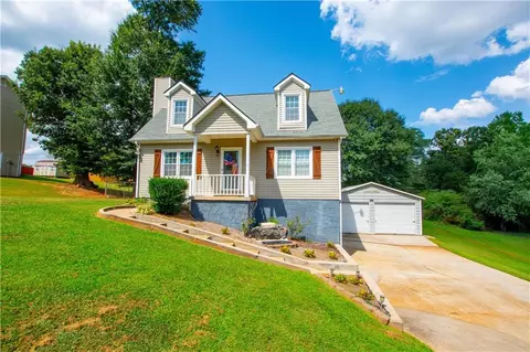 28 Crabapple Pl, Carrollton, GA 30117