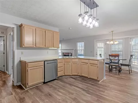 3370 Summit Place Dr, Loganville, GA 30052