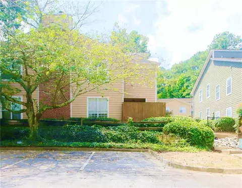 1086 Rock Creek Ln, Norcross, GA 30093