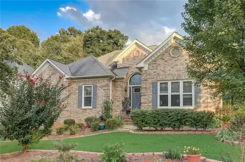 1064 Slash Pine Way, Lawrenceville, GA 30043
