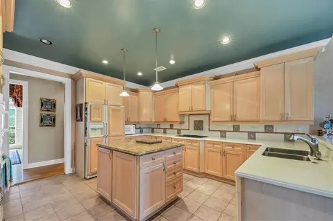 8980 Etching Overlook, Duluth, GA 30097 photo 16