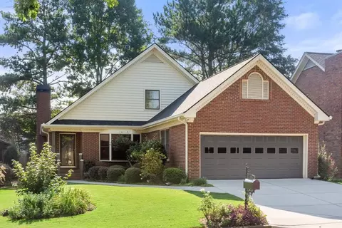 1224 Hunters Dr, Stone Mountain, GA 30083
