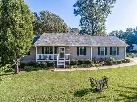 229 Majesty Dr, Rockmart, GA 30153