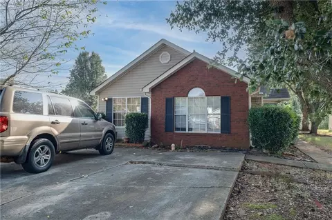 215 Adam Cir, Mcdonough, GA 30253