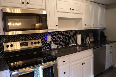 1235 Riverside Dr #E2, Gainesville, GA 30501 photo 6