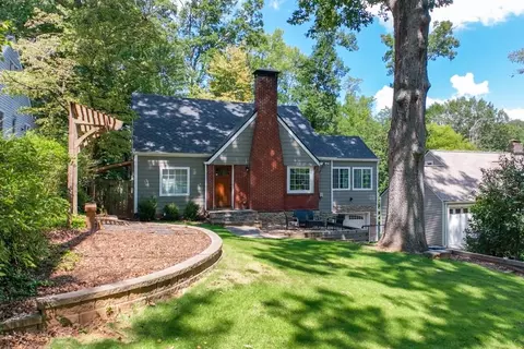 1823 Montrose Dr, East Point, GA 30344