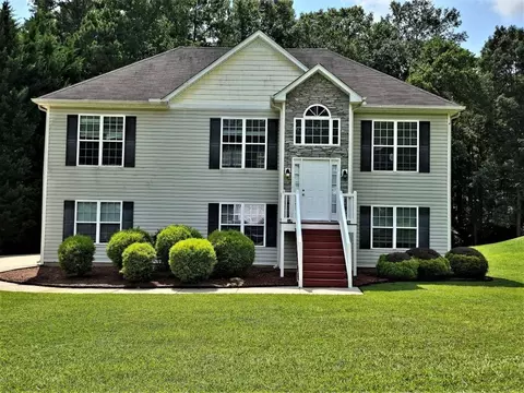 197 Meadow Spring Ct, Temple, GA 30179