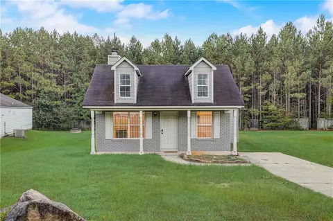 3865 Cypress Pointe Dr, Union City, GA 30291