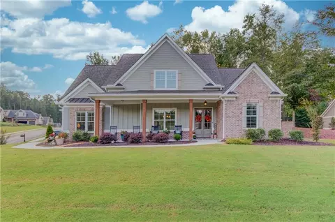 176 Water Oak Trl, Hoschton, GA 30548