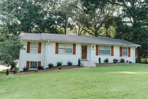3959 Hillpine Way, Douglasville, GA 30135