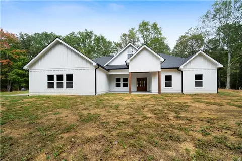 555 Bailey Rd SE, Silver Creek, GA 30173
