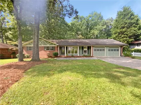 3099 Larkspur Cir, Snellville, GA 30078