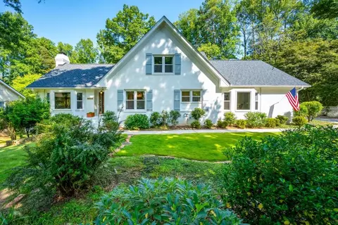 5865 Match Pt, Peachtree Corners, GA 30092