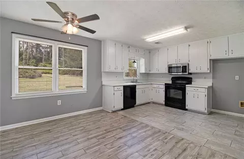 130 Laurel Way, Covington, GA 30016 photo 8