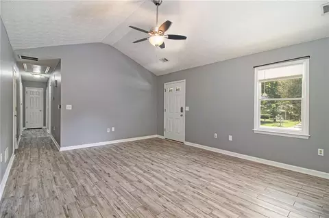 130 Laurel Way, Covington, GA 30016 photo 4