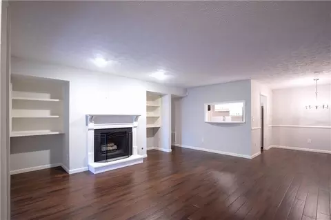 305 Dunbar Dr, Dunwoody, GA 30338
