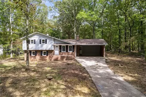 819 Corinth Poseyville Rd, Bremen, GA 30110