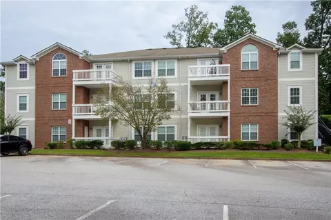 1389 Orchard Park Dr, Stone Mountain, GA 30083