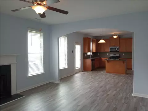 2408 Quincy Loop, Fairburn, GA 30213 photo 9