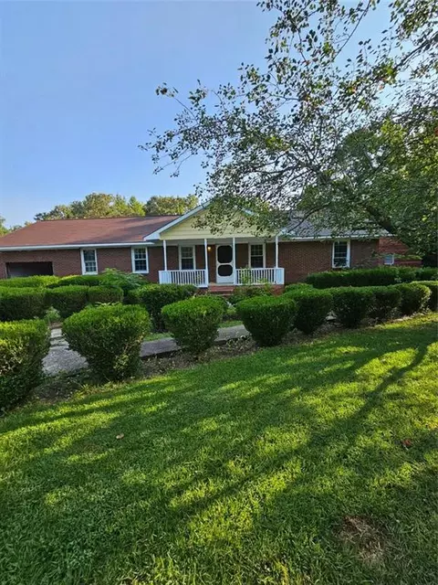 67 Old Knight Rd, Hampton, GA 30228