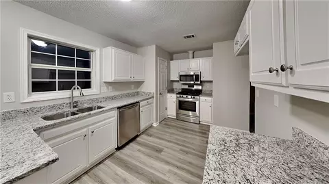 381 Mcdonough Rd, Hampton, GA 30228 photo 5