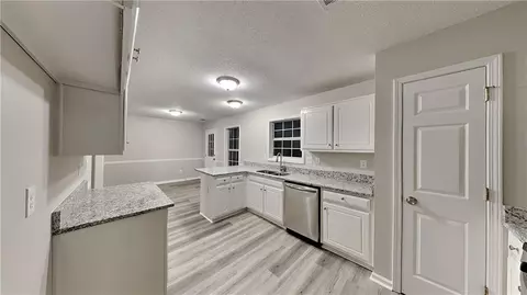 381 Mcdonough Rd, Hampton, GA 30228 photo 6