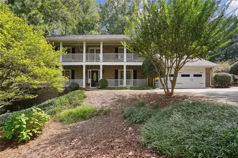5740 Riverwood Dr, Atlanta, GA 30328