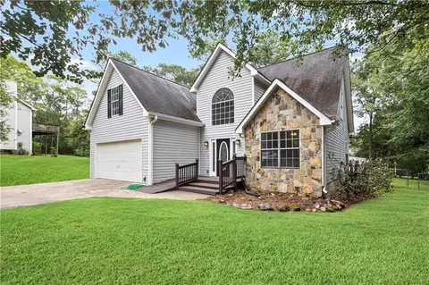 312 Barr Cir, Rex, GA 30273 photo 3