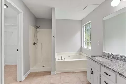 312 Barr Cir, Rex, GA 30273 photo 20