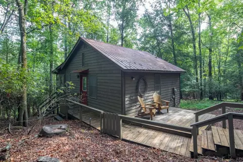 1104 Horseshoe Bnd, Dahlonega, GA 30533