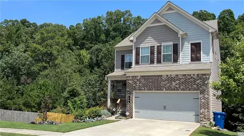28 Hardy Water Dr, Lawrenceville, GA 30045