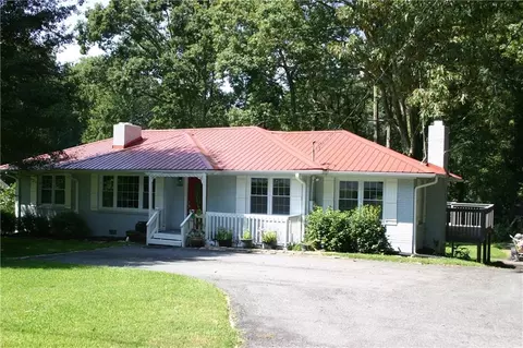6849 Florence Dr, Lithia Springs, GA 30122
