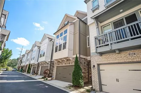 557 Mirrormont Dr SE, Smyrna, GA 30080