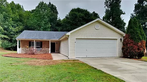 564 Pin Oak Dr, Bethlehem, GA 30620