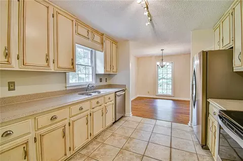 12 Leverette Dr, Toccoa, GA 30577 photo 10