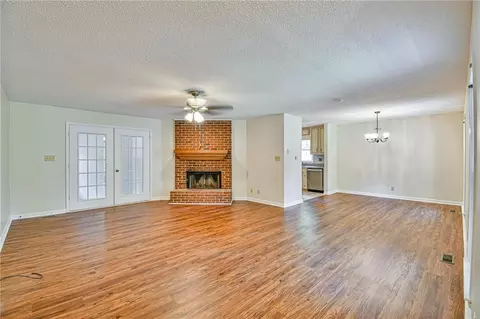 12 Leverette Dr, Toccoa, GA 30577 photo 3